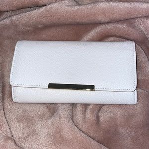 Mundi cares vegan leather wallet